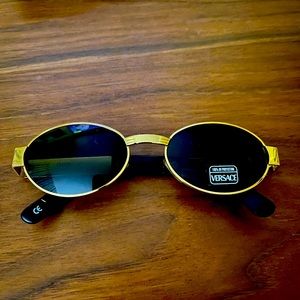 PRICED REDUCED! Vintage 90s Gianni Versace Gold Unisex Sunglasses